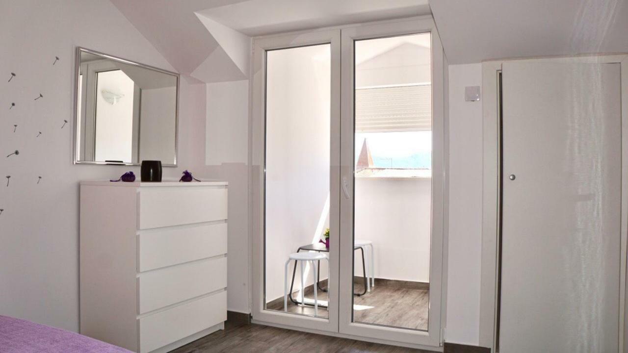 Apartman Zora Trogir Exterior photo